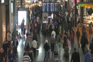 Yunanistan'a u&ccedil;uşlar iptal