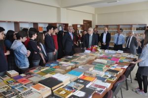 Bursa'da hazinesini okula bağışladı