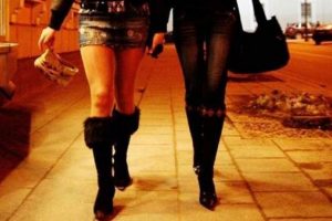 Fransa para karşılığı seksi yasakladı