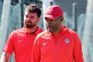 Morais, Portekiz basınına şok edecek a&ccedil;ıklamada bulundu