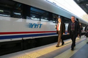 Y&uuml;ksek Hızlı Tren ile 'Vuslat Yolculuğu'