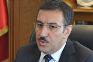 'Orayı yıkıp, yeniden yapacağız'