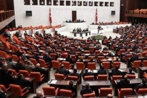 Dokunulmazlıkların kaldırılması i&ccedil;in AK Parti'den ilk hamle!