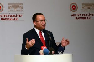 Bakan Bozdağ'dan ter&ouml;rle m&uuml;cadele kararlılık mesajı