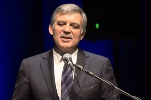 Abdullah G&uuml;l'&uuml;n iki koruması şehit oldu