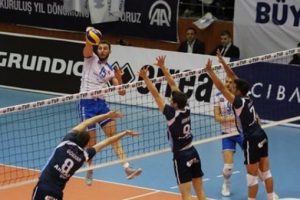 Halkbank, Arkas Spor'u mağlup etti