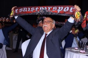 Bakan Avcı, Eskişehirspor i&ccedil;in d&uuml;zenlenen geceye katıldı
