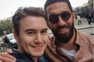 Ceceli'den Arda Turan'a &ouml;vg&uuml; dolu s&ouml;zler