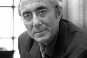 Şair Ataol Behramoğlu'nun heykeli dikilecek