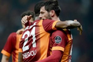 Galatasaray'da her yol Fenerbah&ccedil;e'ye &ccedil;ıkıyor