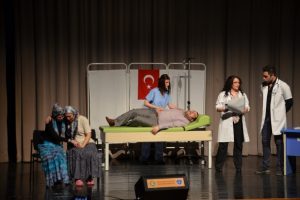Bursa'da "Yarın &Ccedil;ok Ge&ccedil; Olmasın" ile kansere dikkat &ccedil;ekildi