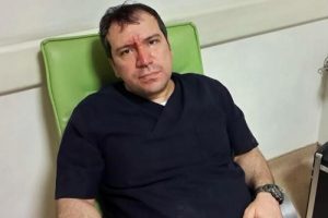 Tıp Bayramı'nda doktora dayağa para cezası