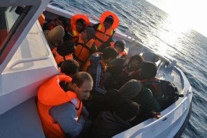 Ege Denizi'nde 23 bin g&ouml;&ccedil;men kurtarıldı