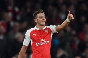 Fenerbah&ccedil;e Mesut &Ouml;zil transfer g&ouml;r&uuml;şmesi yapmış