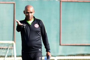 Morais: "Burada mutluyum"