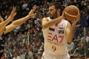 Yunan basketbolcu Antonis Fotsis T&uuml;rk oluyor