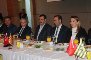 Alima Yeni Malatyaspor kesenin ağzını a&ccedil;tı