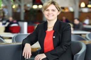 B&ouml;ke: Kadın karşıtı dil, AK Parti'nin İslami radikal g&ouml;r&uuml;şlerinden