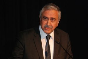 KKTC'de h&uuml;k&uuml;meti kurma g&ouml;revi &Ouml;zg&uuml;rg&uuml;n'e verildi