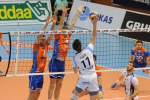 İstanbul B.B., Arkas Spor'u yendi
