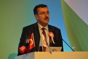 "Siyasi istikrarı heba etmeye &ccedil;alışanlar var"