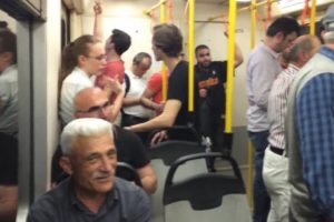 Bursa'da metro arıza yapınca yolcular b&uuml;y&uuml;k panik yaşadı!