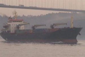 Rus gemisi İstanbul Boğazı'ndan ge&ccedil;ti