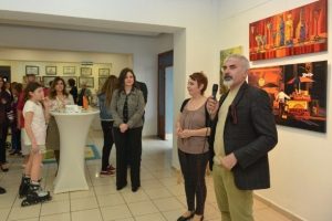 Bursa Nil&uuml;fer'de resim sergisi