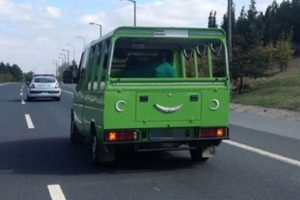 Cenaze aracıyla ka&ccedil;ak sigara sevkiyatı