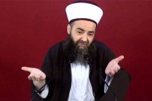 C&uuml;bbeli Ahmet'ten olay &ccedil;ıkış! Nişantaşı kaşarları...