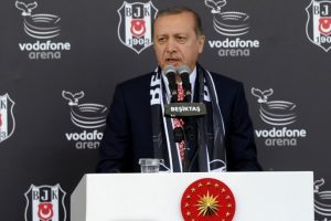 Erdoğan: Bol goll&uuml; galibiyetler temmeni ediyorum