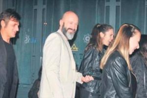'Kızlara kitabımı tanıttım'