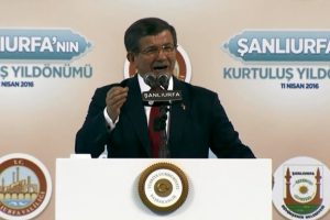 "K&uuml;f&uuml;r ateşine karşı iman aşkı..."
