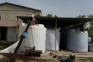 Edirne'de huzur operasyonu: 405 bin litre ka&ccedil;ak şarap ele ge&ccedil;irildi