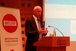 OECD: T&uuml;rkiye'de ekonomik gelişme ger&ccedil;ek sorunları kenara itiyor