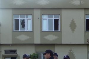 Kilis'e roket d&uuml;şt&uuml;, yaralılar var