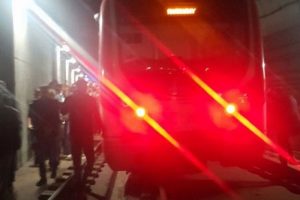 Marmaray'da arıza nedeniyle seferler durdu