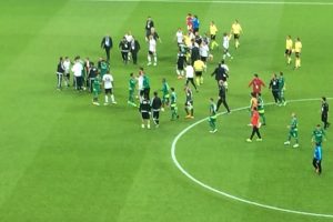 Beşiktaş - Bursaspor ma&ccedil;ının son anlarında ortam gerildi