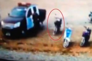 Bombalı motosiklet saniyeler sonra patladı: 2 &ouml;l&uuml;