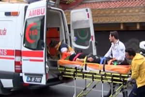 İstanbul'da trafik kazası: 2 polis yaralandı