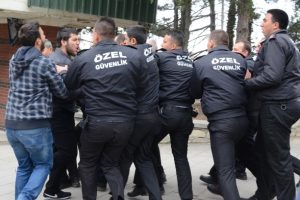 Anadolu &Uuml;niversite'sinde arbede