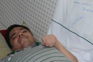 Bursaspor Basketbol Takımı, fanatik Bursaspor taraftarı Sefer'i evinde ziyaret etti