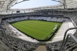 İzmir'de Vodafone Arena &uuml;z&uuml;nt&uuml;s&uuml;