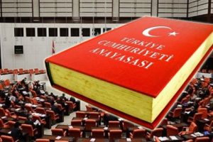 'İlk 3 maddenin değişmezliği 12 Eyl&uuml;l darbesini yapan 5 generalin tasarrufu'