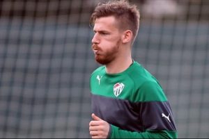 Ali Ay: ''Beşiktaş'ın yeni stadı biber gazı olmasa &ccedil;ok daha iyi olabilirdi"