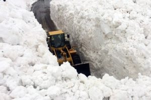 Van'da yola &ccedil;ığ d&uuml;şt&uuml;