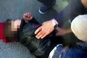 Suriyeli &ccedil;ocuğa &ccedil;arpıp ka&ccedil;tı