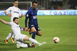 Gaziantep B&uuml;y&uuml;kşehir Belediyespor evinde berabere kaldı