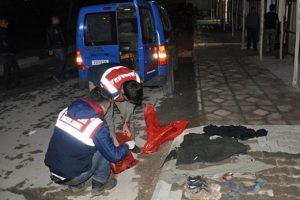 Sınırı ge&ccedil;meye &ccedil;alışan 1 IŞİD'li &ouml;ld&uuml;r&uuml;ld&uuml;, 3 kadın yakalandı