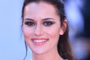 Fahriye Evcen o tablonun sahibini buldu...